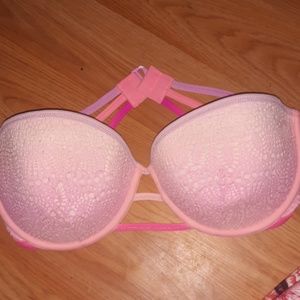 Victoria's Secret bathing suit top (36D)